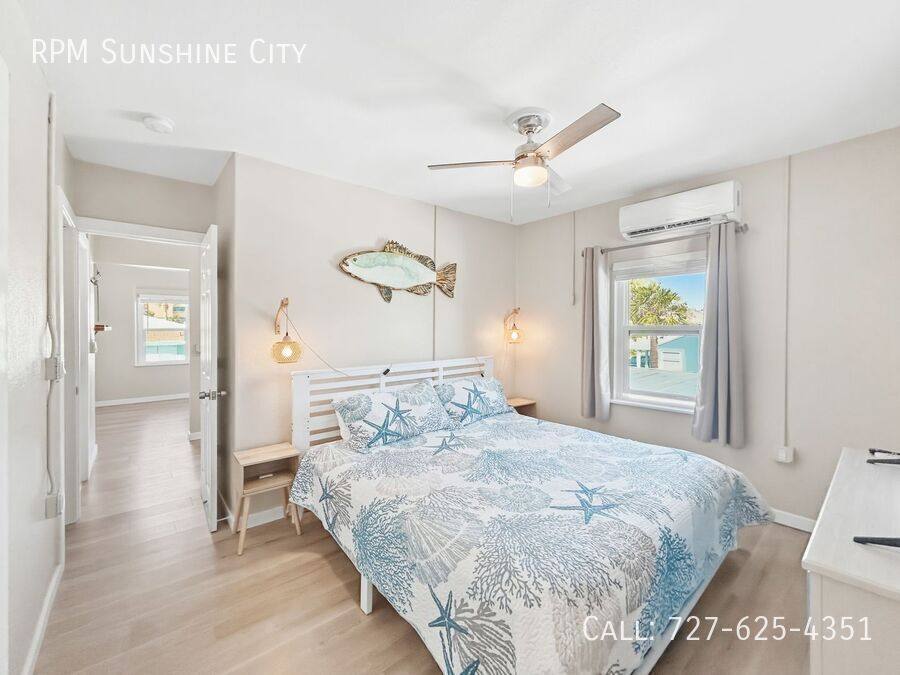 Apartment for rent at 14135 Palm St #4, Saint Petersburg, FL 33708