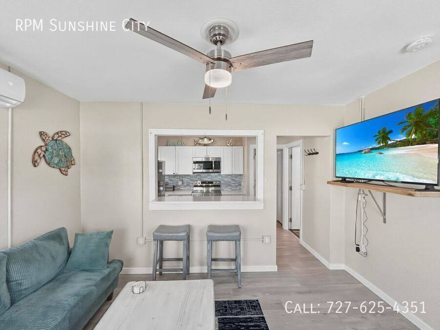 Apartment for rent at 14135 Palm St #4, Saint Petersburg, FL 33708