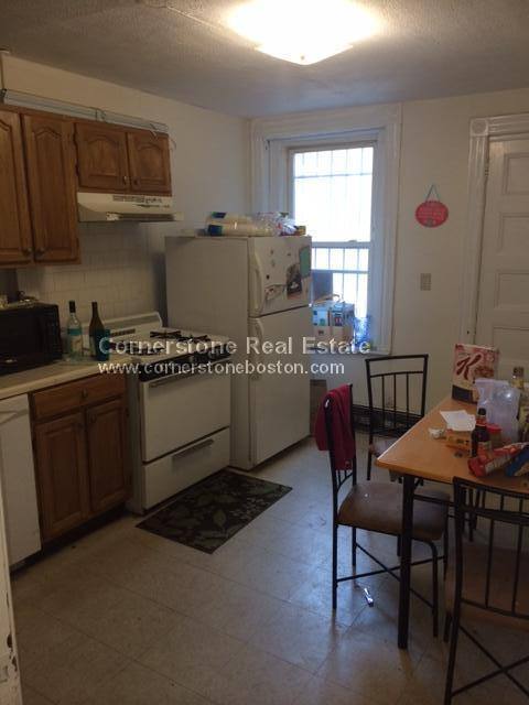 Apartment for rent at 1524 Tremont St #3, Roxbury Crossing, MA 02120