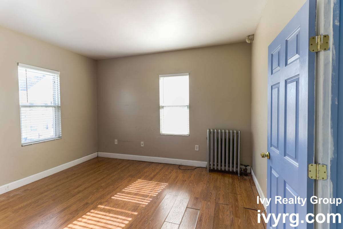 Apartment for rent at 47 Franklin St #2, Somerville, MA 02145