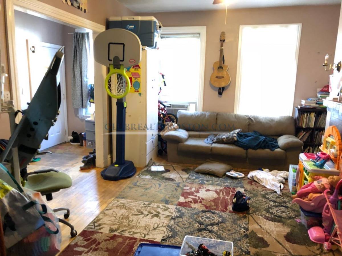 Townhouse for rent at 20 Leamington Rd #1, Brighton, MA 02135