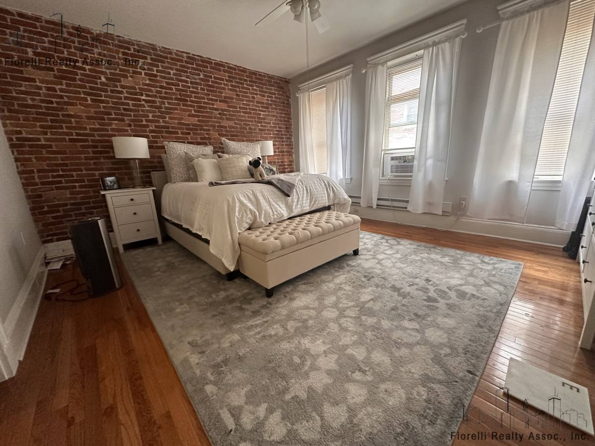 House for rent at 148 Salem St #3, Boston, MA 02113