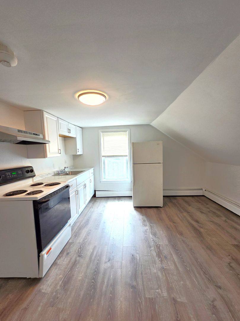 Apartment for rent at 22 Johnson St, Pawtucket, RI 02860