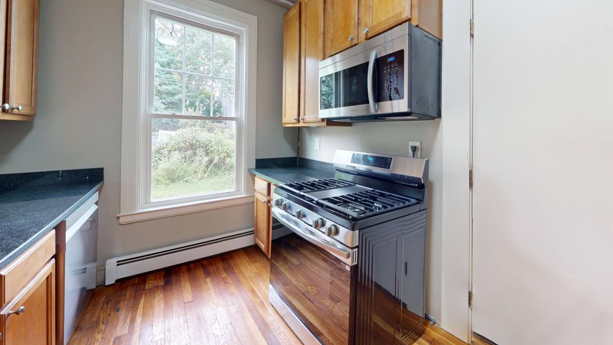 Apartment for rent at 28-30 Avon St, New Haven, CT 06511