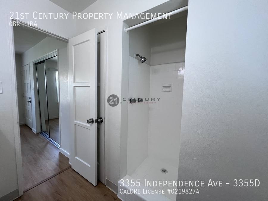 Apartment for rent at 3355 Independence Ave #3355D, South Gate, CA 90280