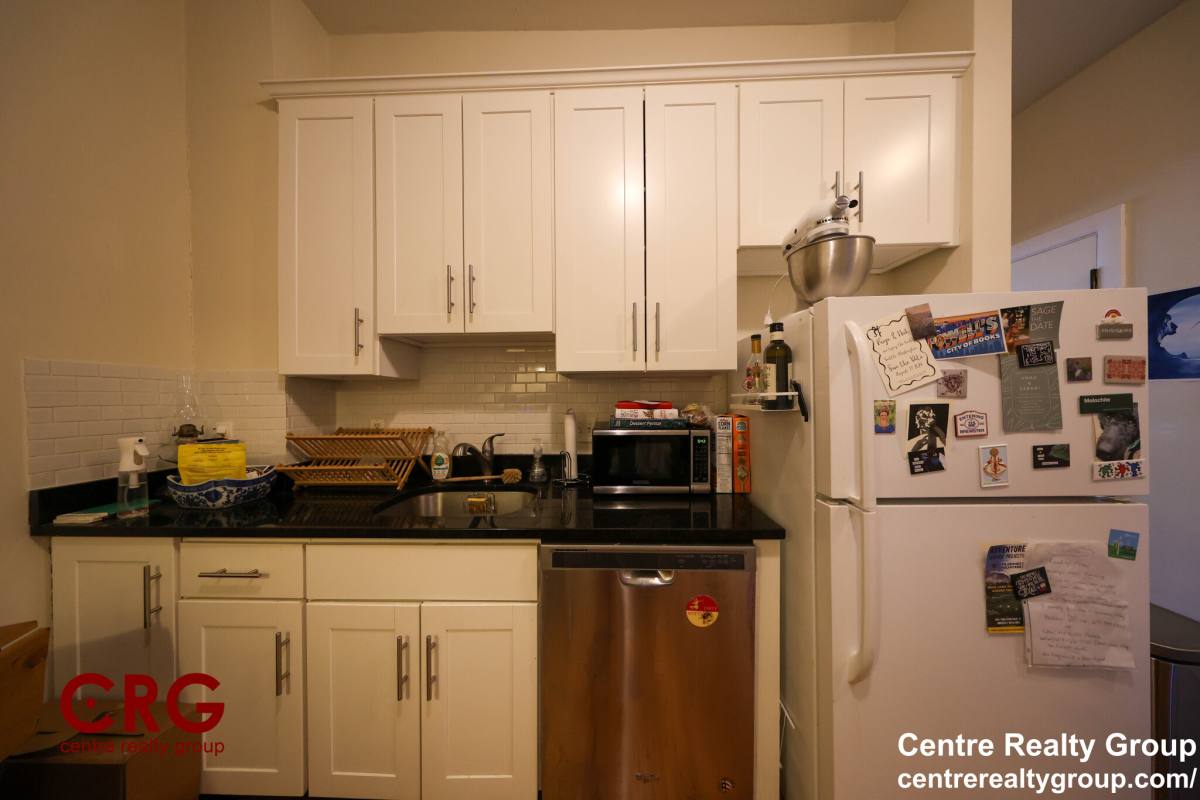 Apartment for rent at 1728 Beacon St #1, Brookline, MA 02445