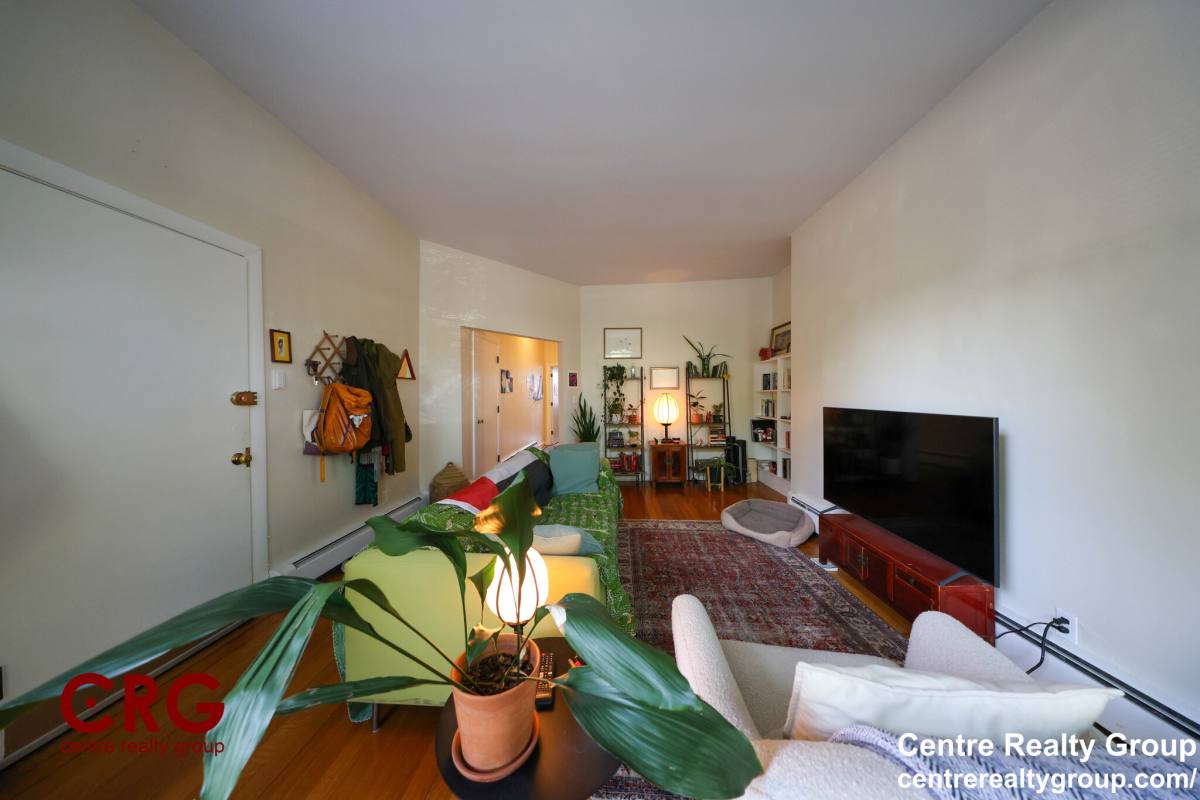 Apartment for rent at 1728 Beacon St #1, Brookline, MA 02445