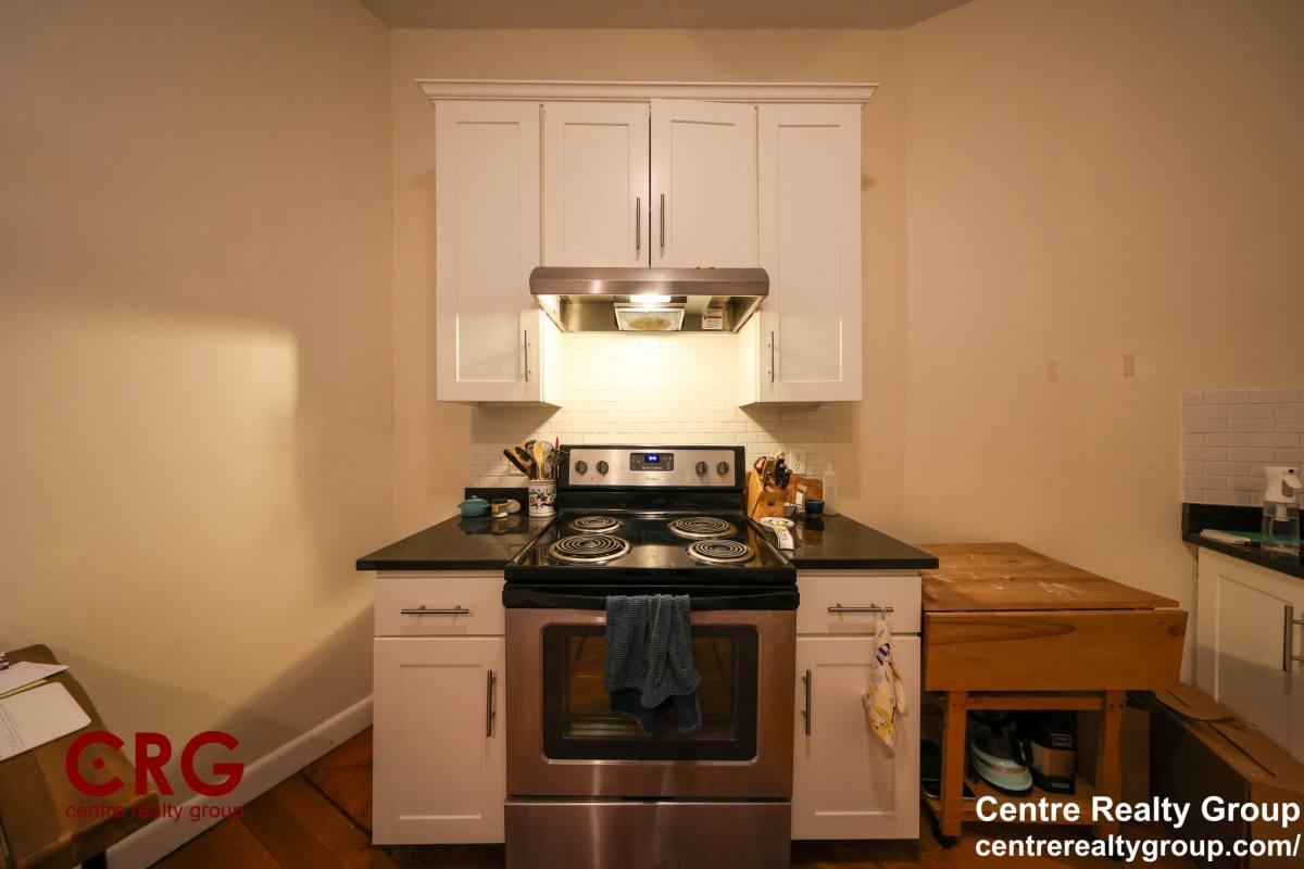 Apartment for rent at 1728 Beacon St #1, Brookline, MA 02445