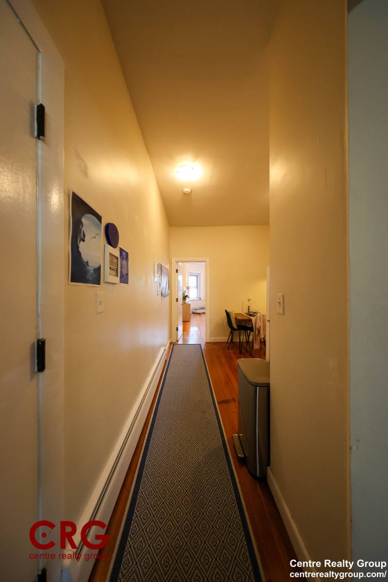 Apartment for rent at 1728 Beacon St #1, Brookline, MA 02445