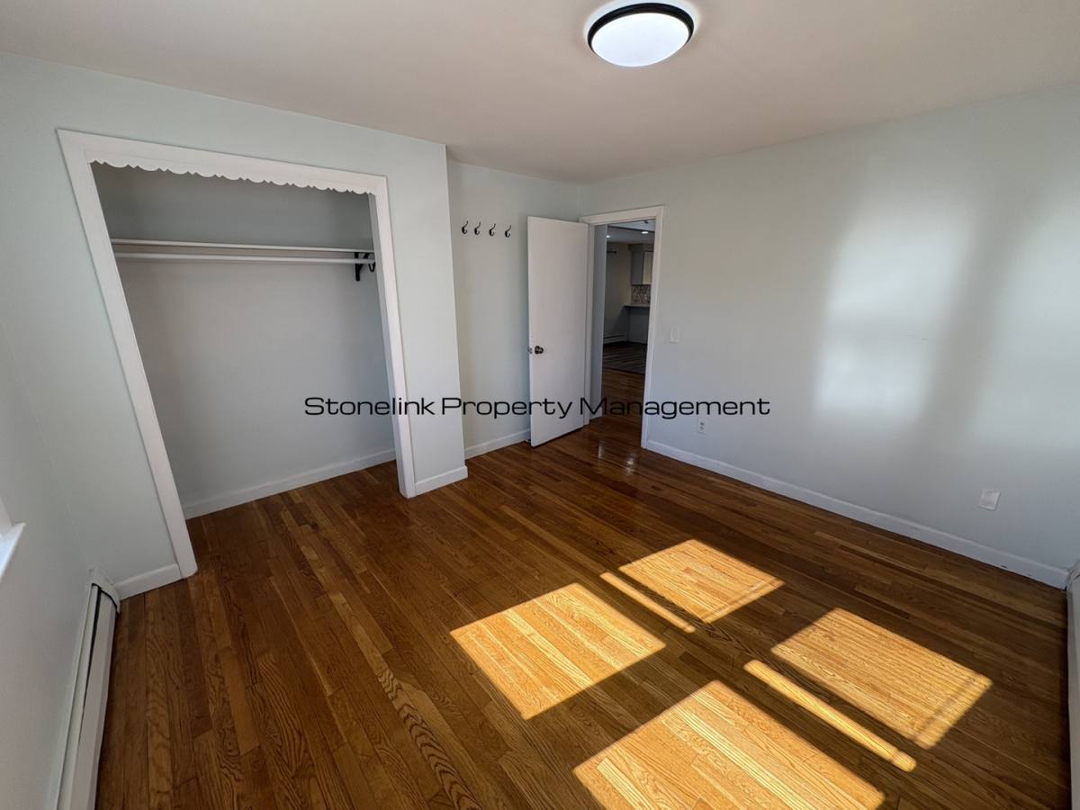 Apartment for rent at 321 Budlong Rd, Cranston, RI 02920