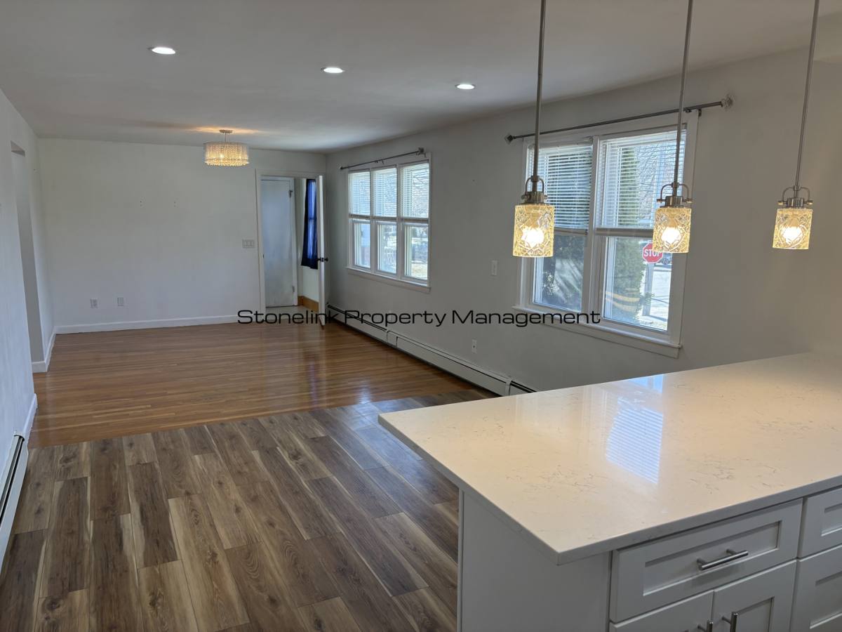 Apartment for rent at 321 Budlong Rd, Cranston, RI 02920