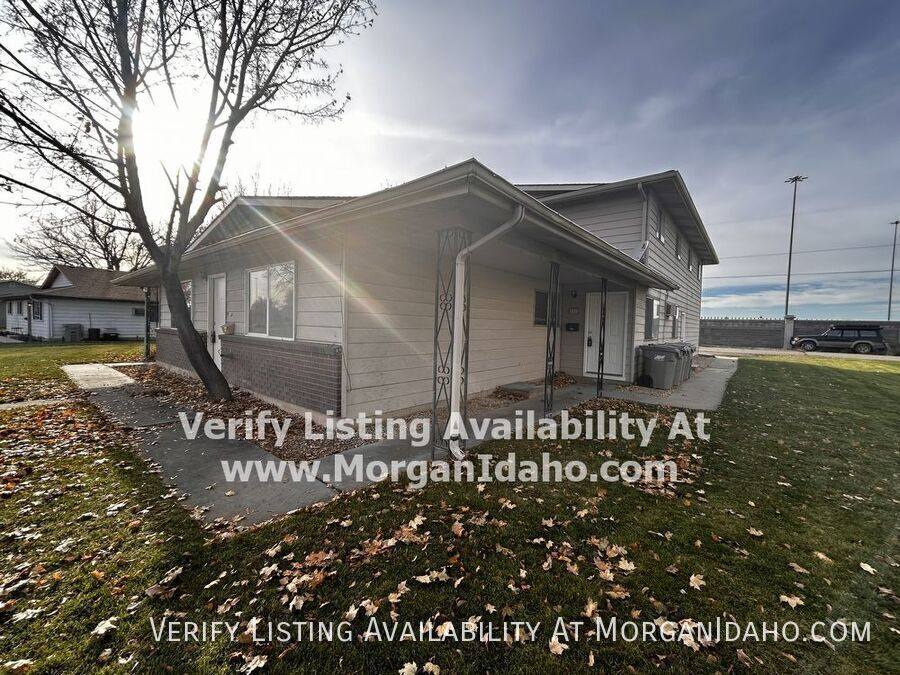 Townhouse for rent at 697 White Cloud, Boise, ID 83709