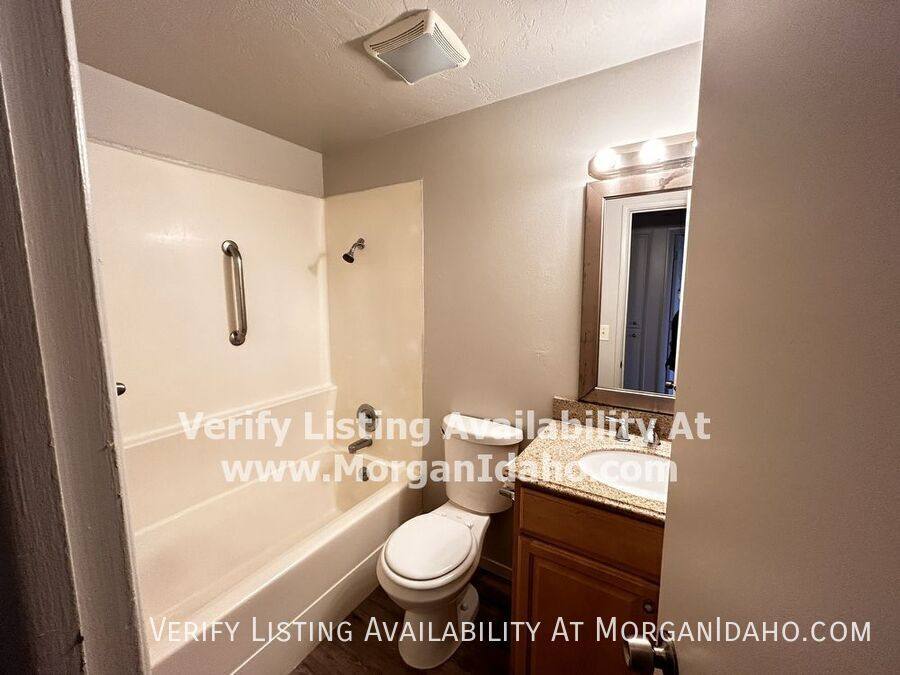 Townhouse for rent at 697 White Cloud, Boise, ID 83709