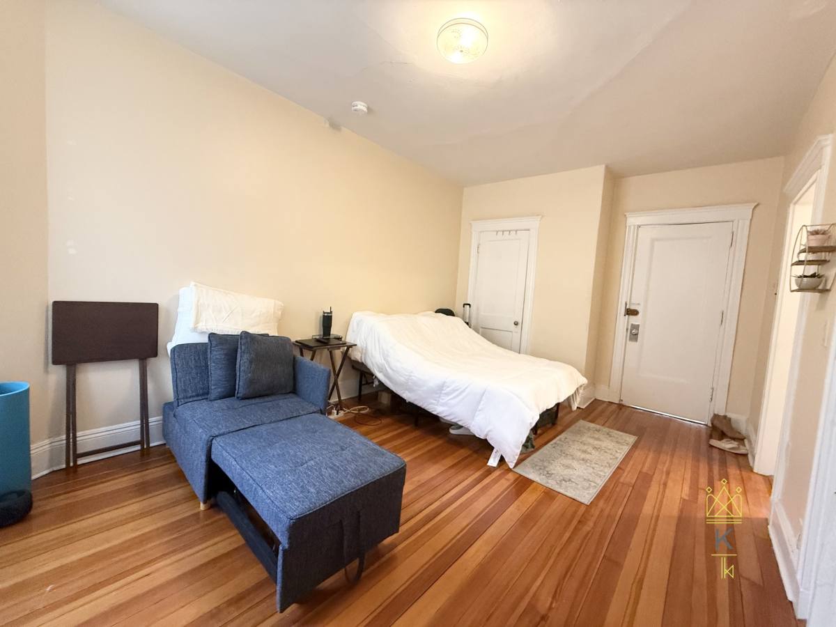 Apartment for rent at 181 Winthrop Rd #8, Brookline, MA 02445