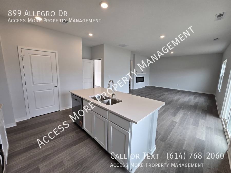 House for rent at 899 Allegro Dr, Reynoldsburg, OH 43068