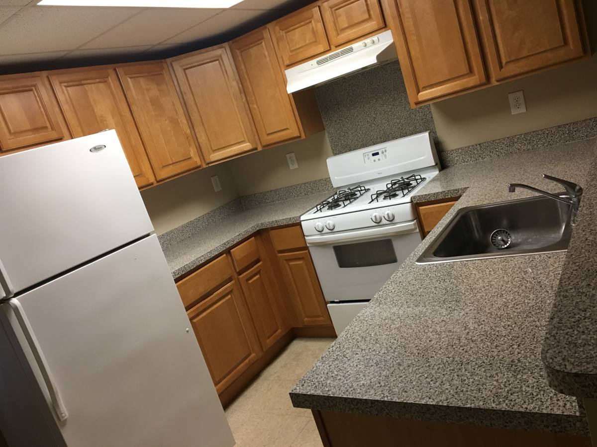 Apartment for rent at 446 S Broadway #3, Camden, NJ 08103