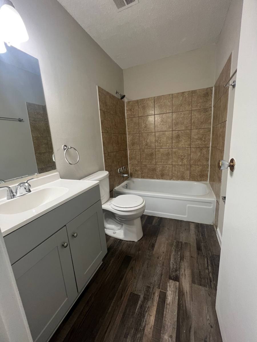 Apartment for rent at 101 Canal Rd, Hebron, OH 43025
