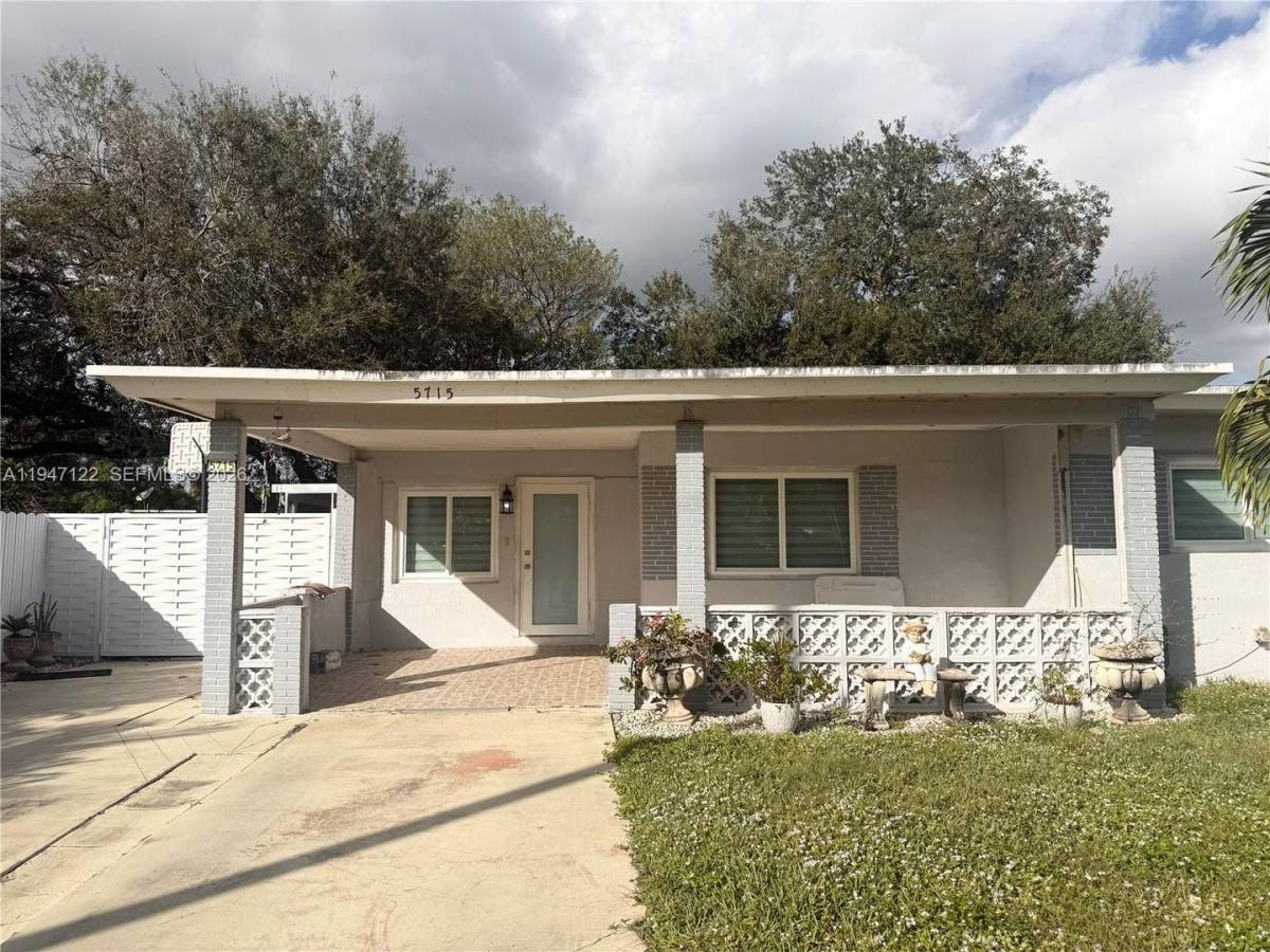 House for rent at 5715 Arthur St, Hollywood, FL 33021