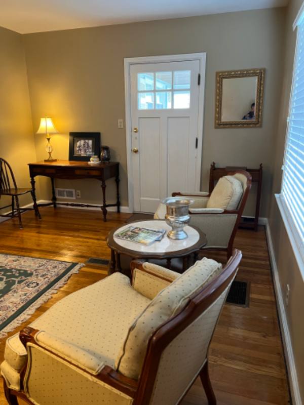 Apartment for rent at 225 N Park Dr #1, Point Pleasant, WV 25550