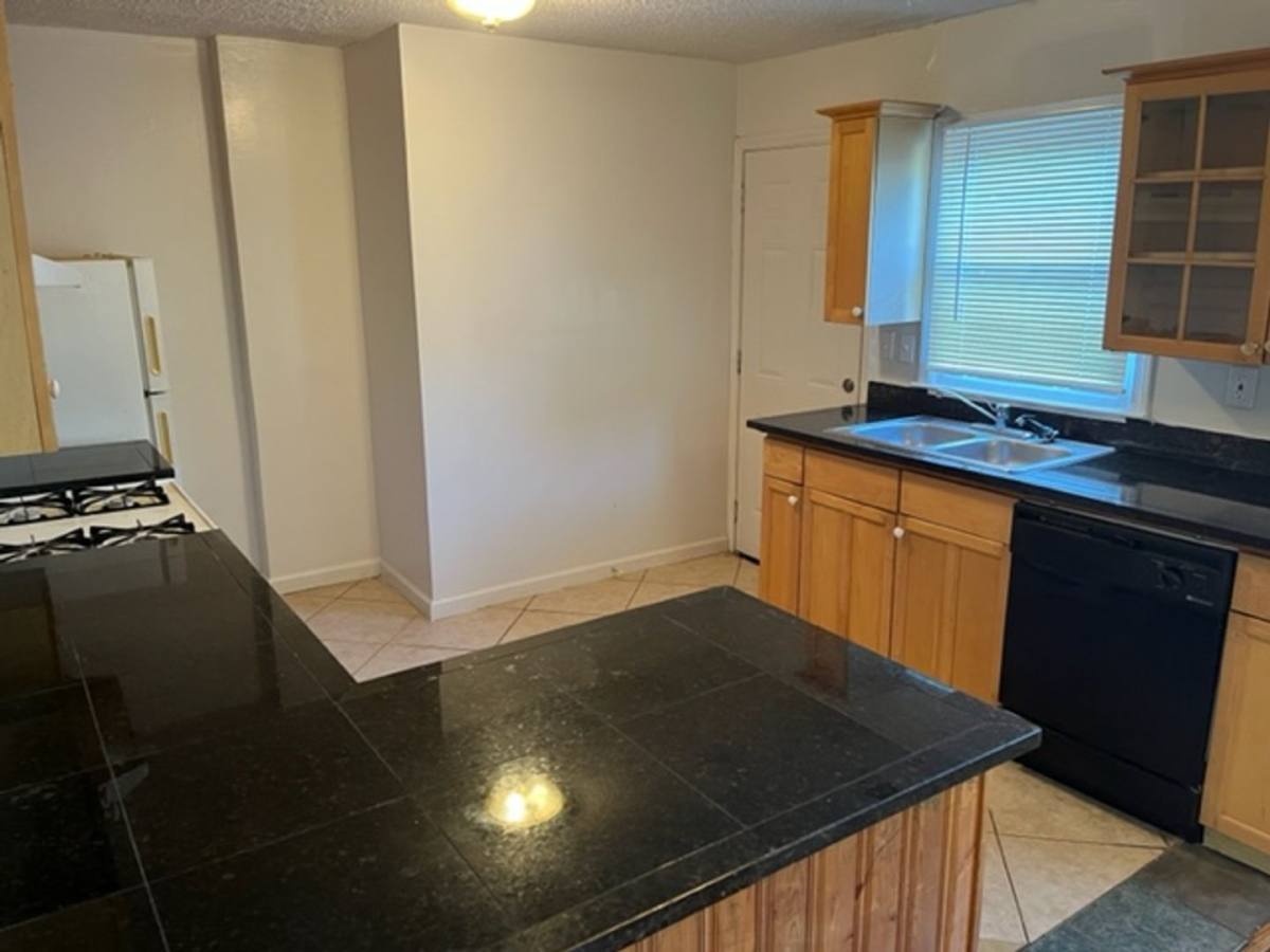 Apartment for rent at 1566 Donald Lee Hollowell Parkway NW, Atlanta, GA 30318