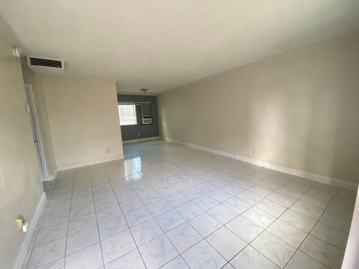 Apartment for rent at 412 Ford St, Hanford, CA 93230
