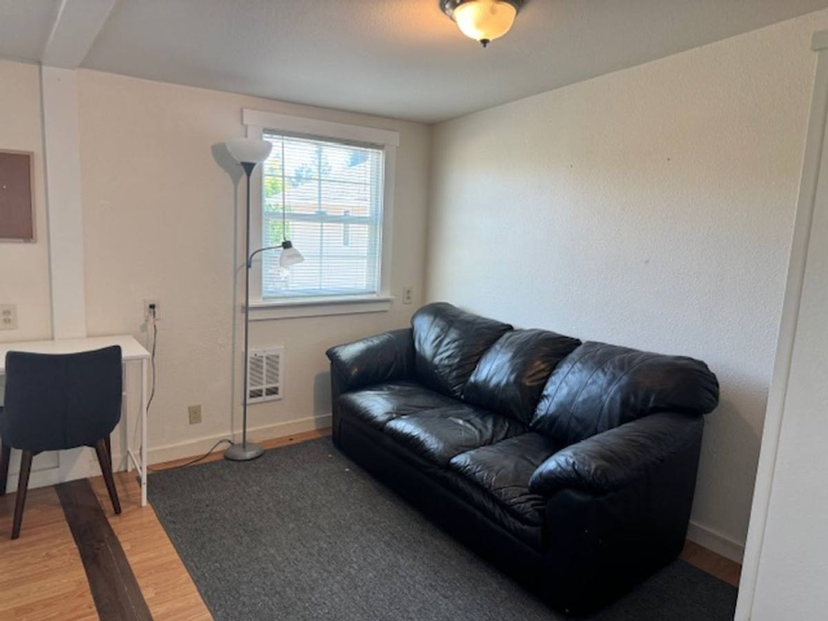 Apartment for rent at 704 Indiana St, Ashland, OR 97520