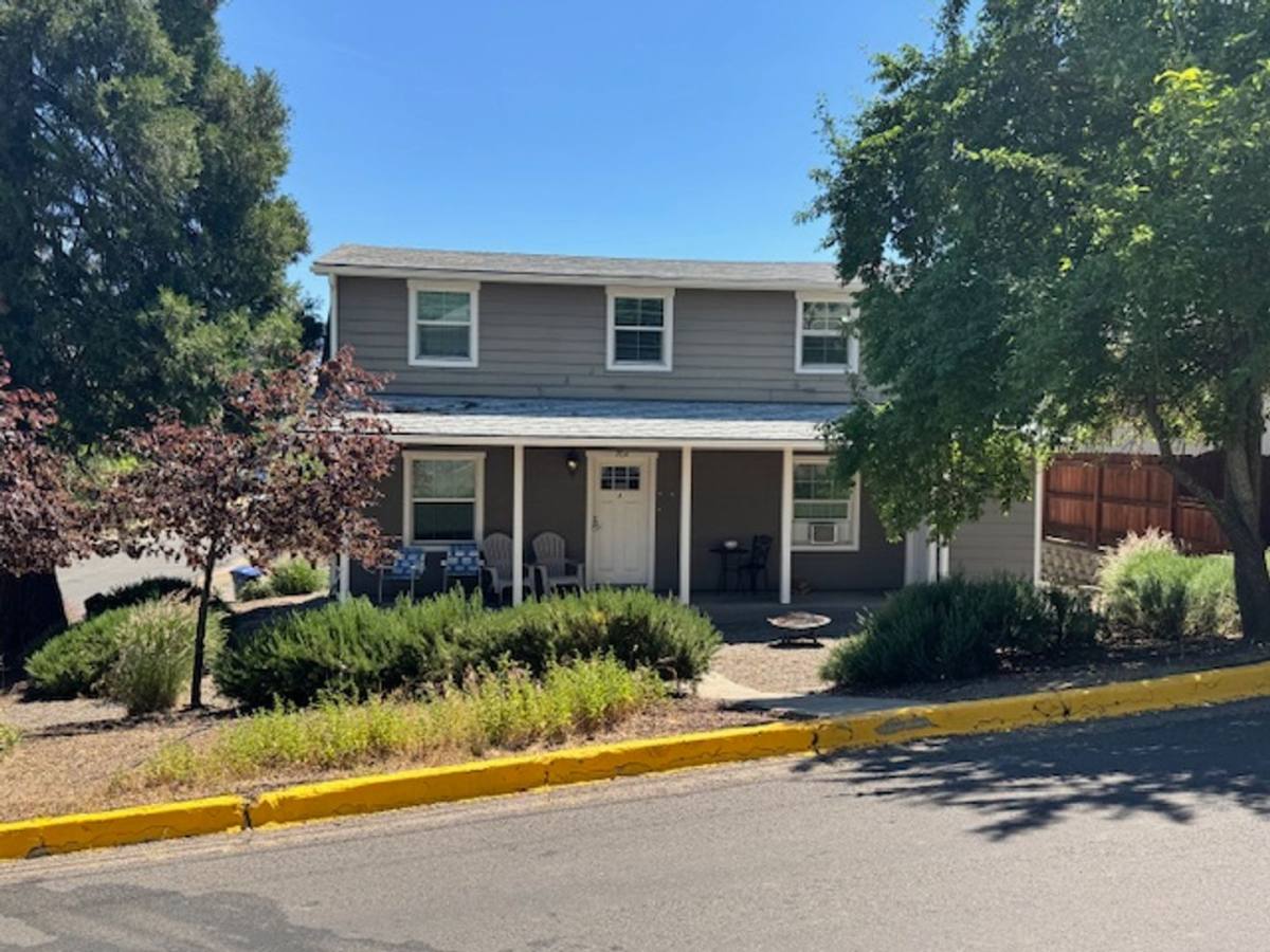 Apartment for rent at 704 Indiana St, Ashland, OR 97520