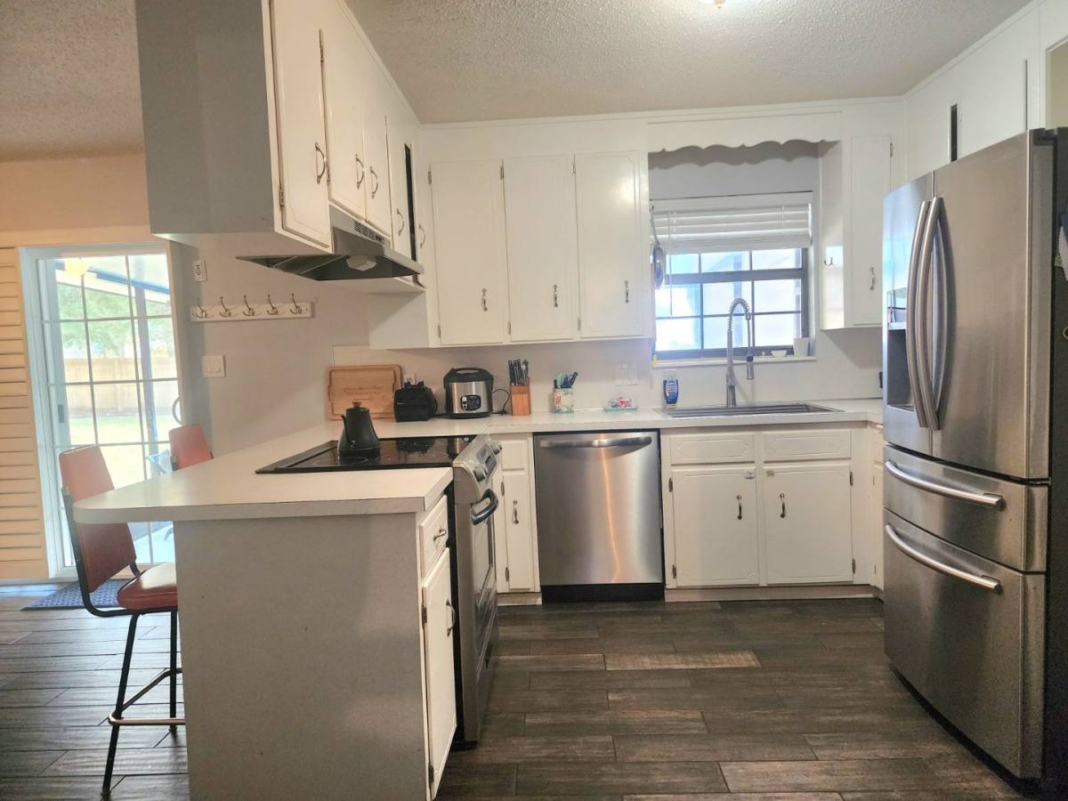House for rent at 7895 Bay Meadows Dr, Pensacola, FL 32507