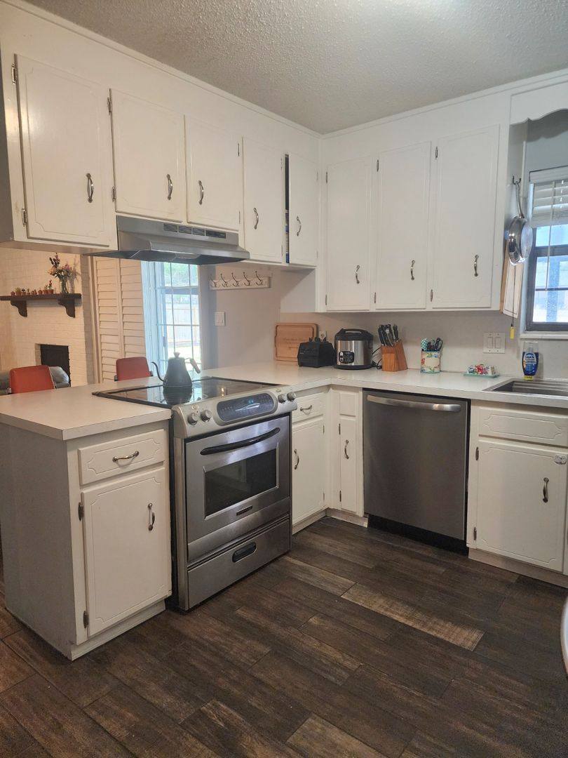 House for rent at 7895 Bay Meadows Dr, Pensacola, FL 32507