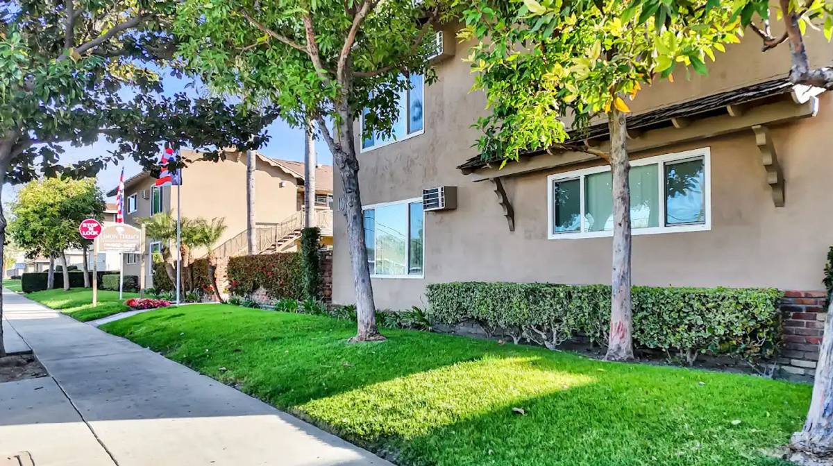 Apartment for rent at 1010 & 1016 S Lemon St, Anaheim, CA 92805