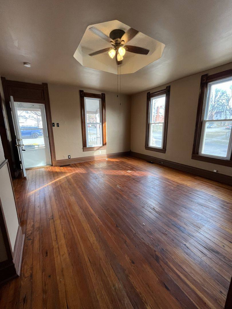 House for rent at 215 3rd St, Boonville, MO 65233