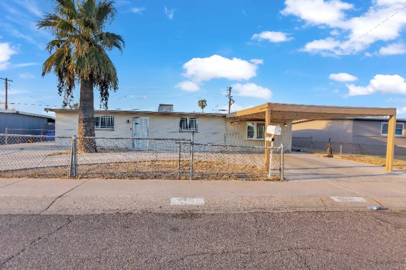 Townhouse for rent at 1908 E Lynne Lane #B, Phoenix, AZ 85042