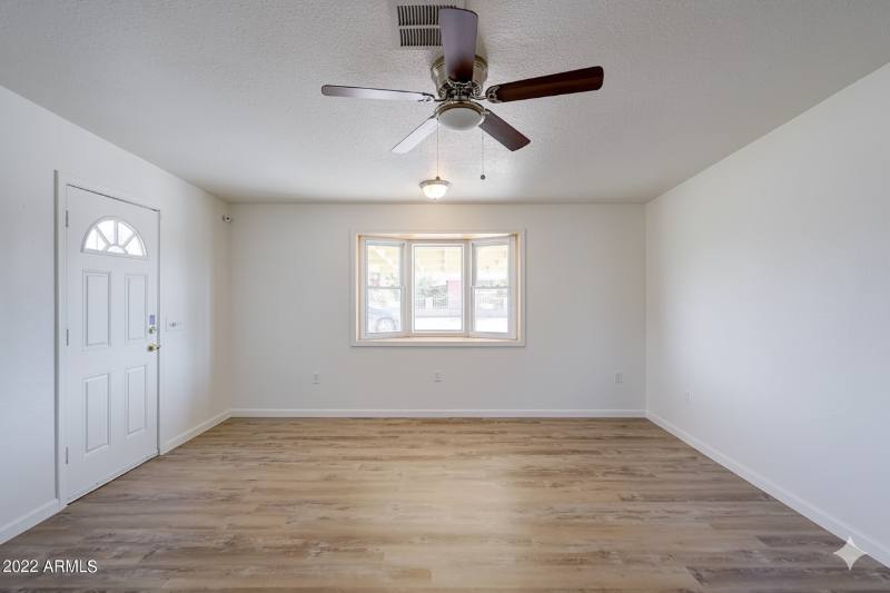 Townhouse for rent at 1908 E Lynne Lane #B, Phoenix, AZ 85042