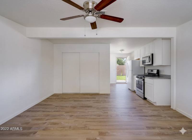 Townhouse for rent at 1908 E Lynne Lane #B, Phoenix, AZ 85042