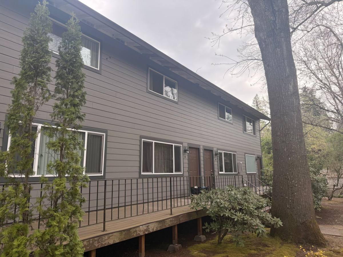 Apartment for rent at 18675 SW Boones Ferry Rd, Tualatin, OR 97062