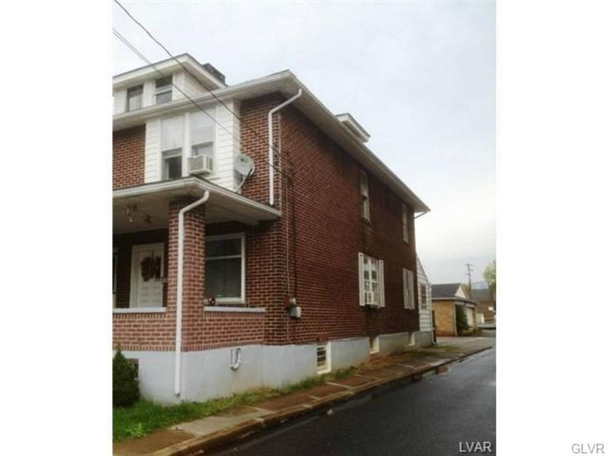 Apartment for rent at 1320-1322 Chelsea Ave, Bethlehem, PA 18018