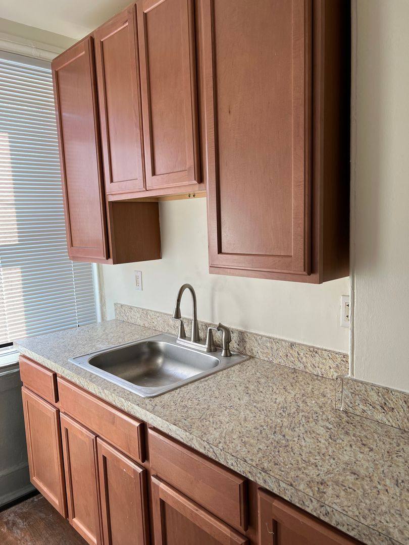 Apartment for rent at 136 E Bushkill, Easton, PA 18042