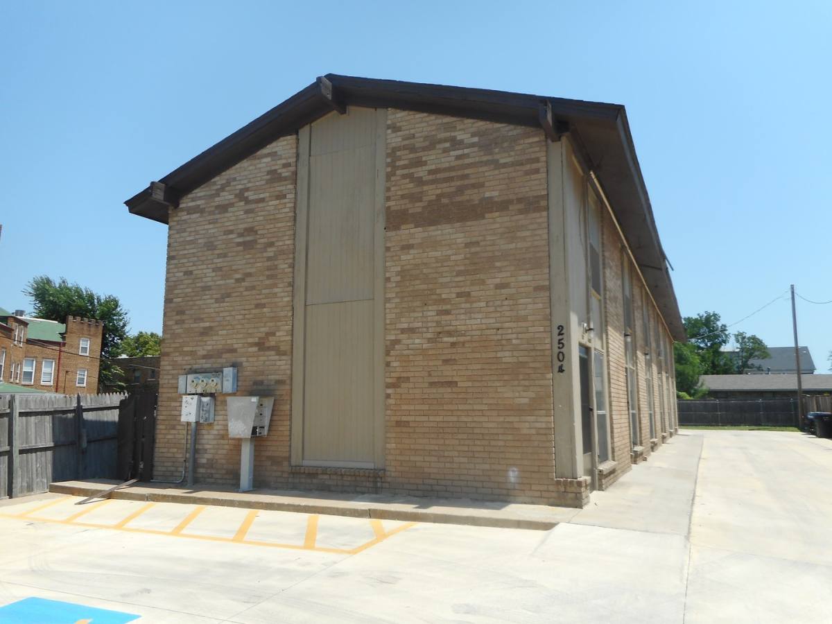 Apartment for rent at 2504 N Hudson, Oklahoma City, OK 73103