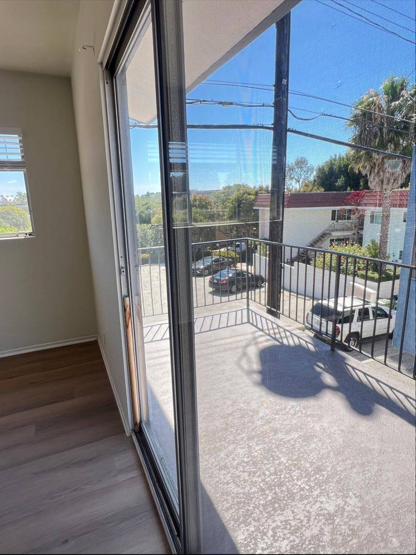 Apartment for rent at 7832 W Manchester Ave, Playa Del Rey, CA 90293