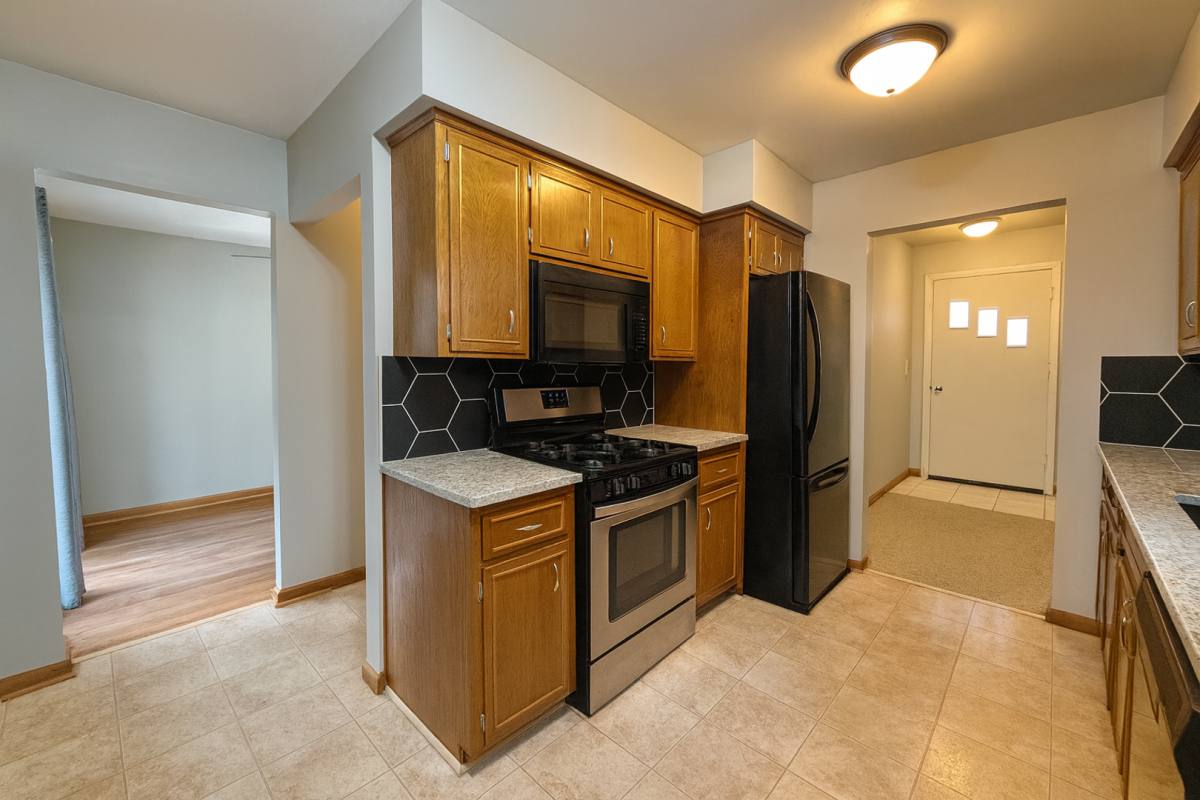 House for rent at 6723 50th Ave N, Minneapolis, MN 55428