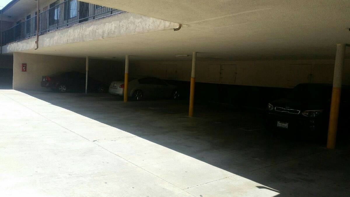 Apartment for rent at 12919 Cordary Ave, Hawthorne, CA 90250