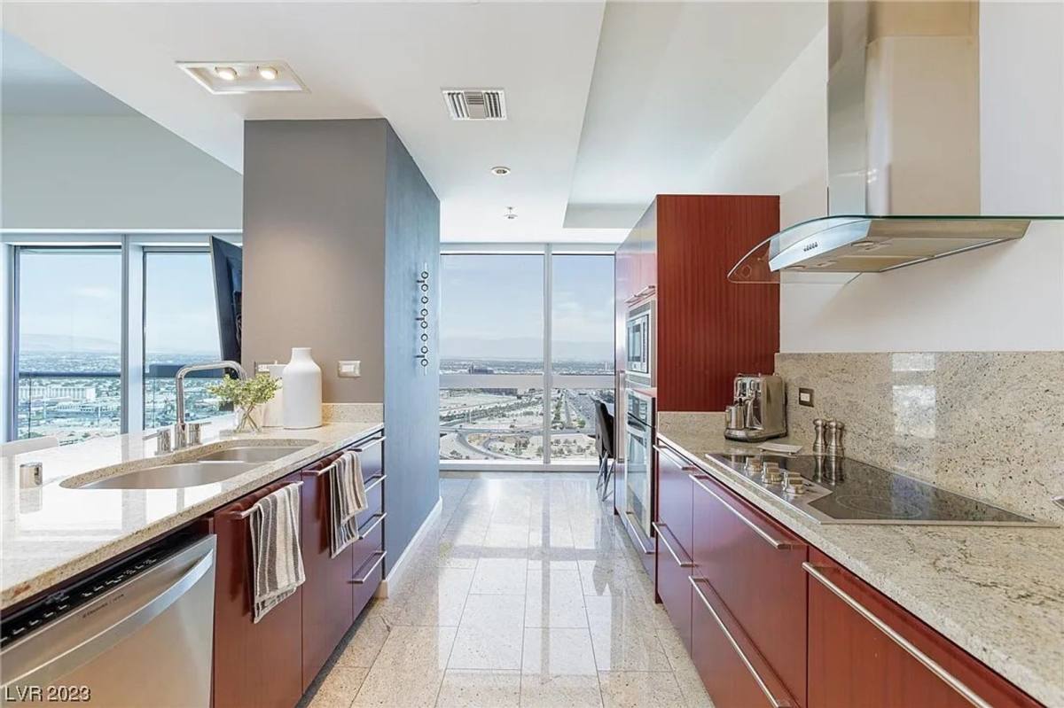 Condo for rent at 4471 Dean Martin Dr, Las Vegas, NV 89103