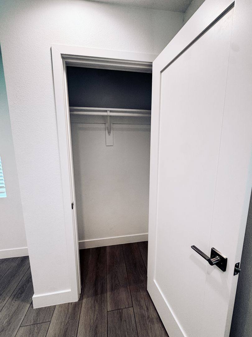 Apartment for rent at 2029 Harbor Blvd, Costa Mesa, CA 92627