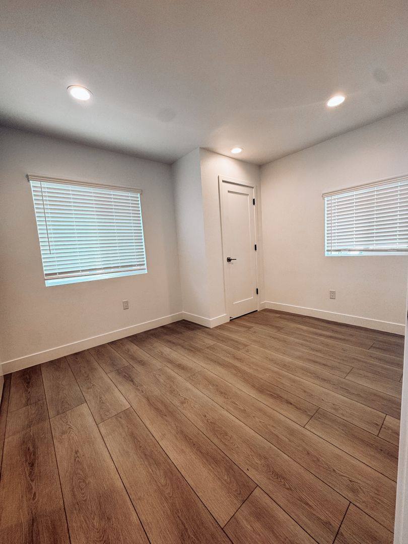 Apartment for rent at 2029 Harbor Blvd, Costa Mesa, CA 92627
