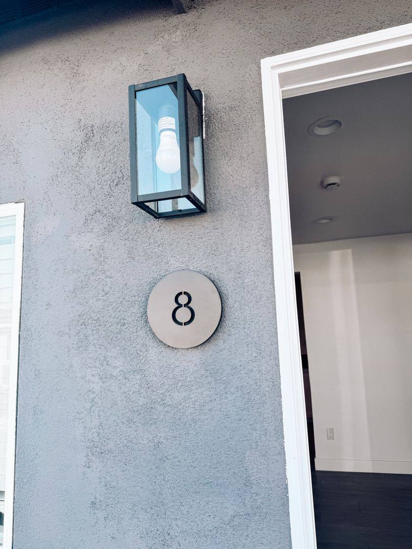 Apartment for rent at 2029 Harbor Blvd, Costa Mesa, CA 92627