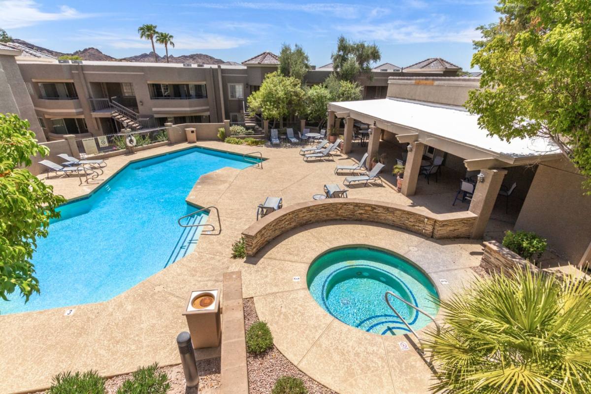 Condo for rent at 1720 E Thunderbird Rd, Phoenix, AZ 85022