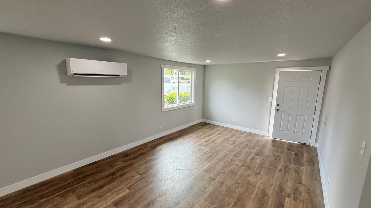 Apartment for rent at 301 S Columbus Ave, Medford, OR 97501