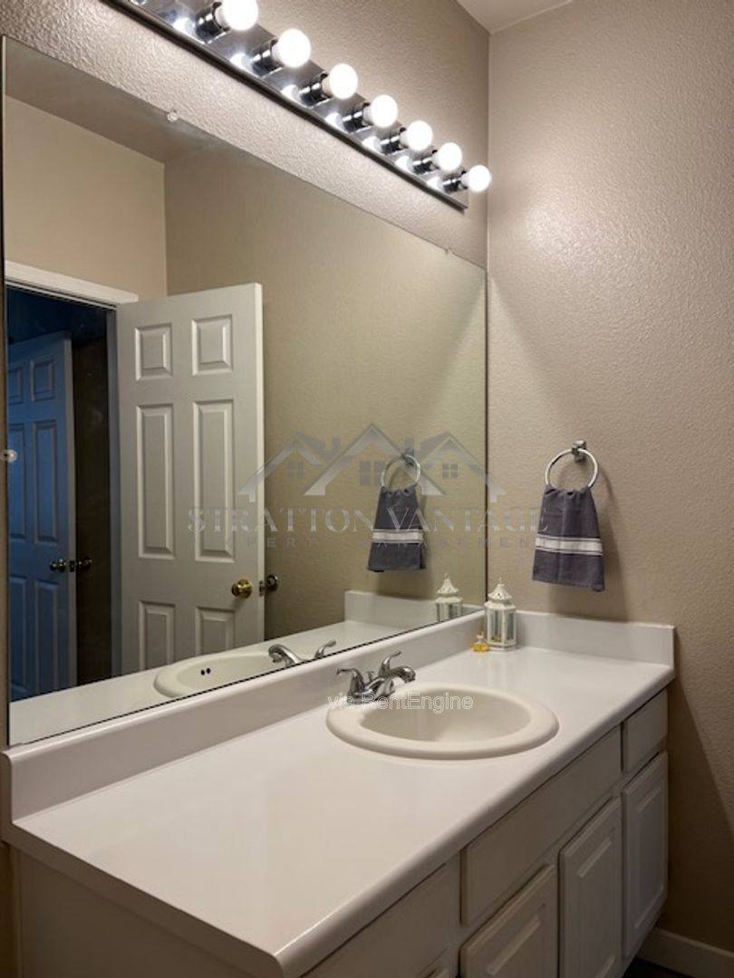Condo for rent at 5401 E Van Buren St #3095, Phoenix, AZ 85008