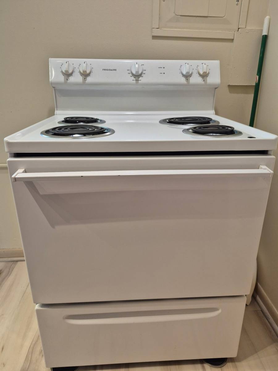 Apartment for rent at 81 W N St E, Lithopolis, OH 43136