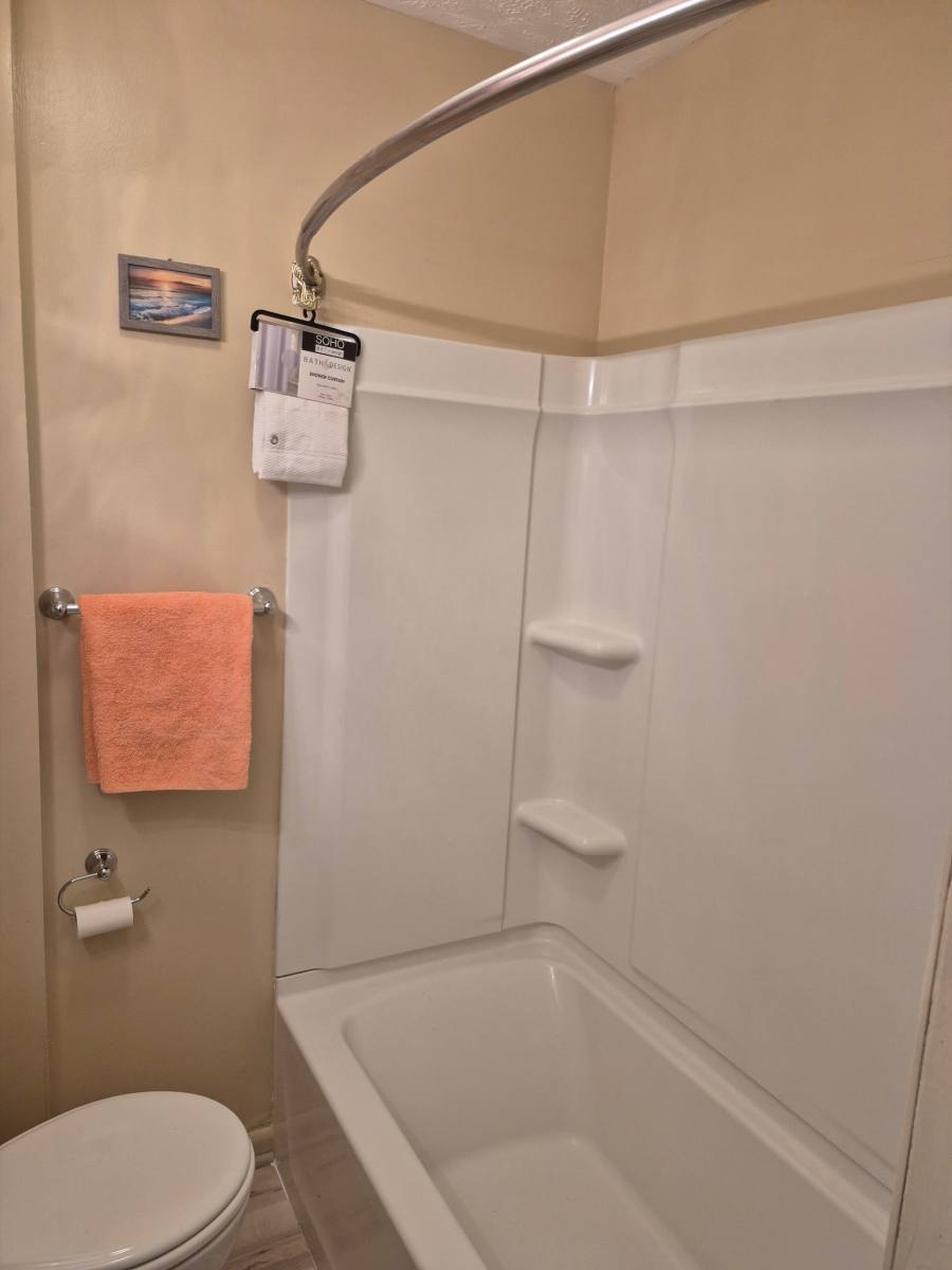 Apartment for rent at 81 W N St E, Lithopolis, OH 43136